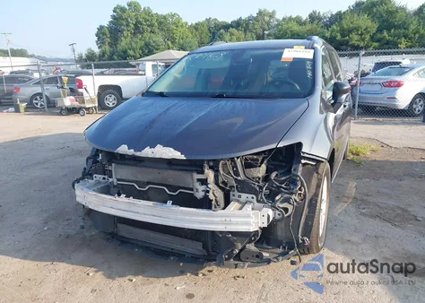 2020 Chrysler Pacifica Touring L z USA, uszkodzony, nr VIN 2C4RC1BG8LR112702